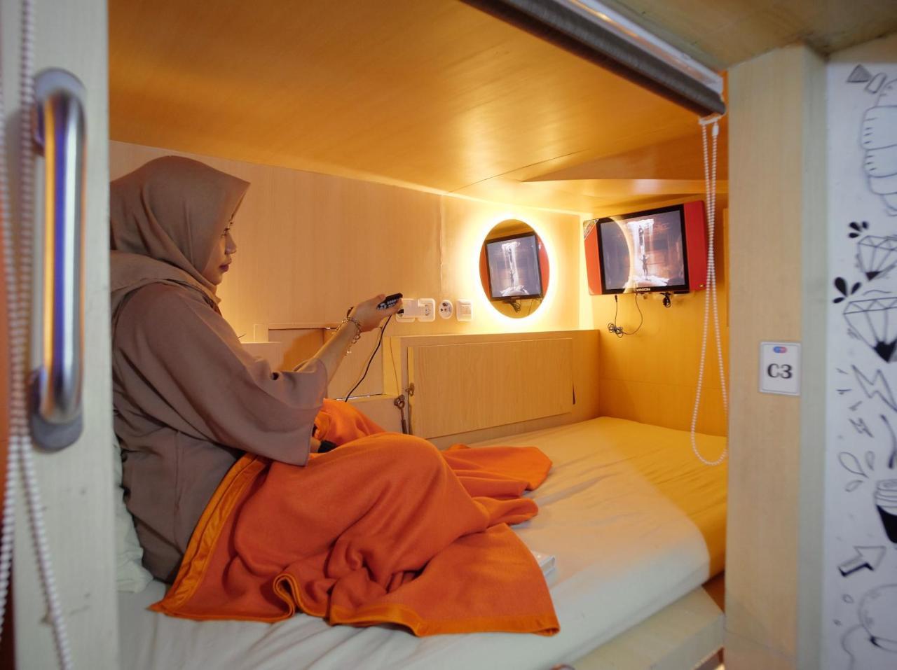 Inap At Capsule Hostel Bandung Exteriér fotografie